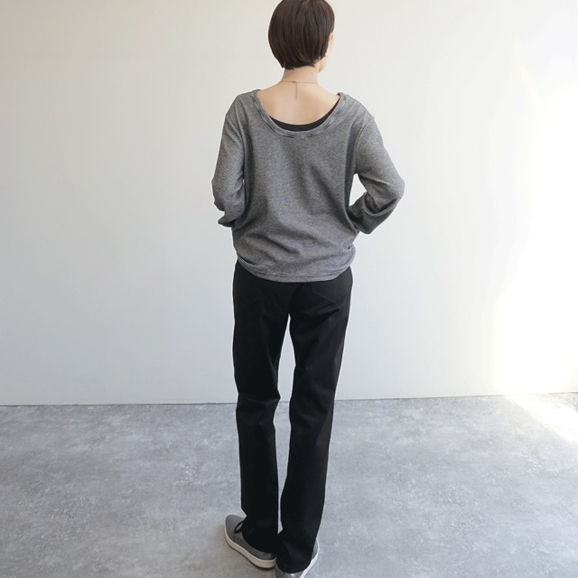 ストレッチストレートパンツ