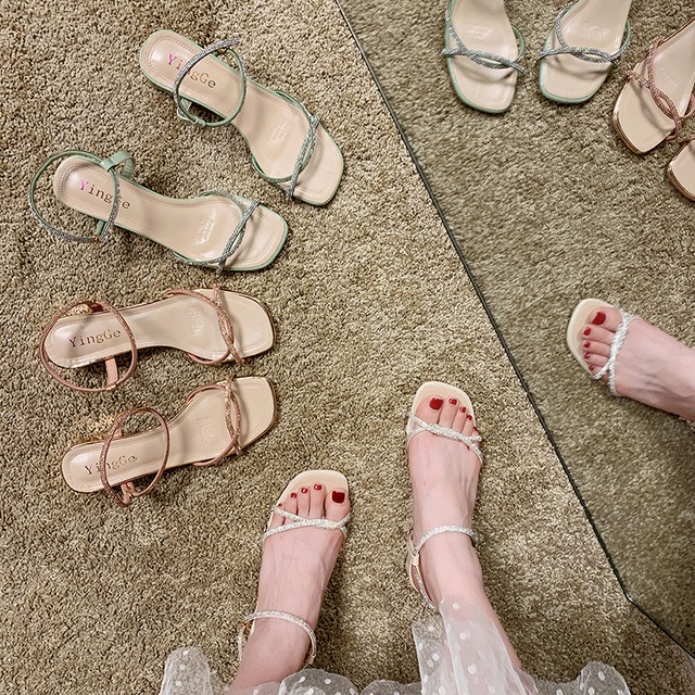 サンダルヒールサマーレッドスタイルソリッド カラーラインストーン 靴 シューズ ハイヒール 夏物 ソリッドカラー 部族の婦人靴2438108841