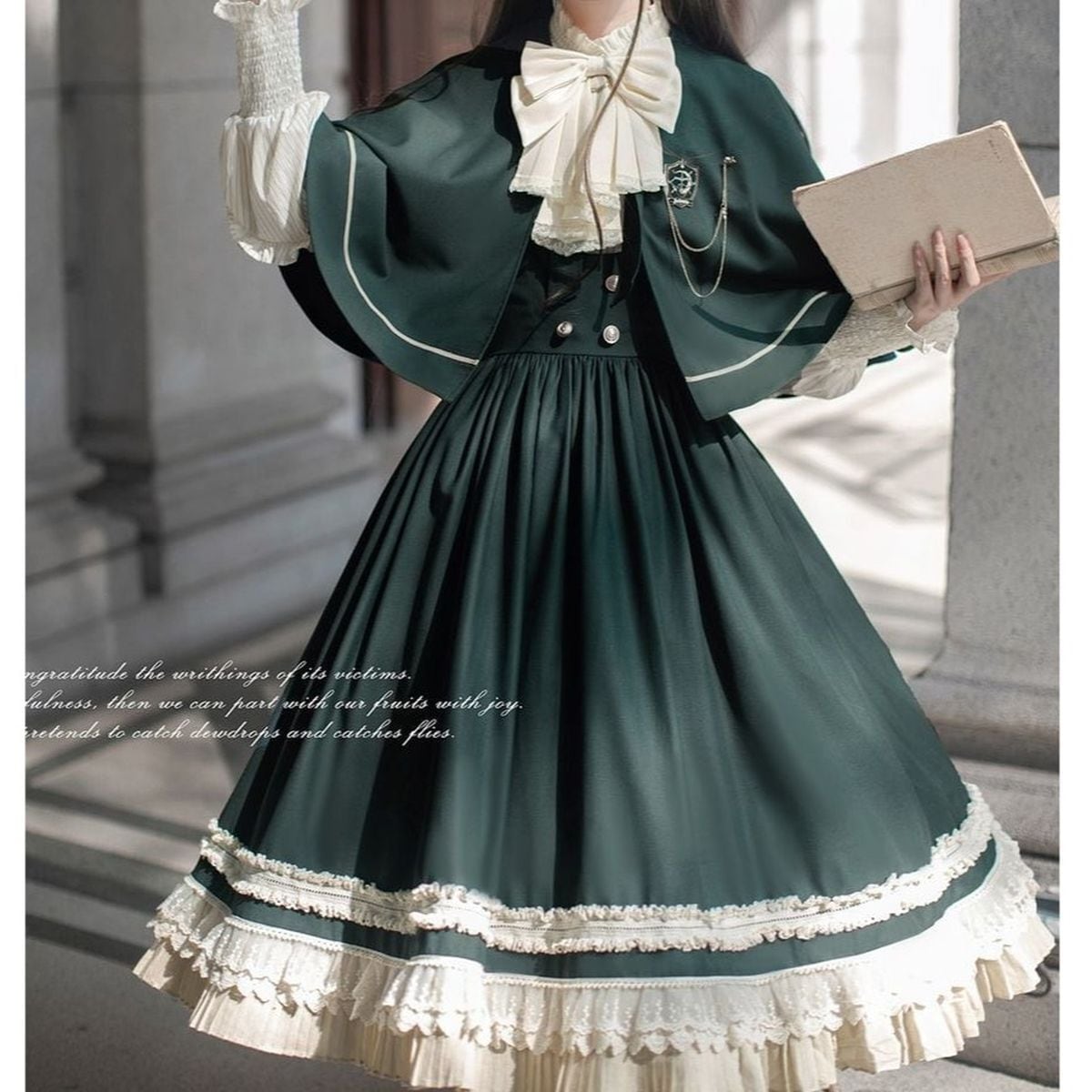 魔法学園エレガントケープ付きセットアップ：ケープ(ショート丈