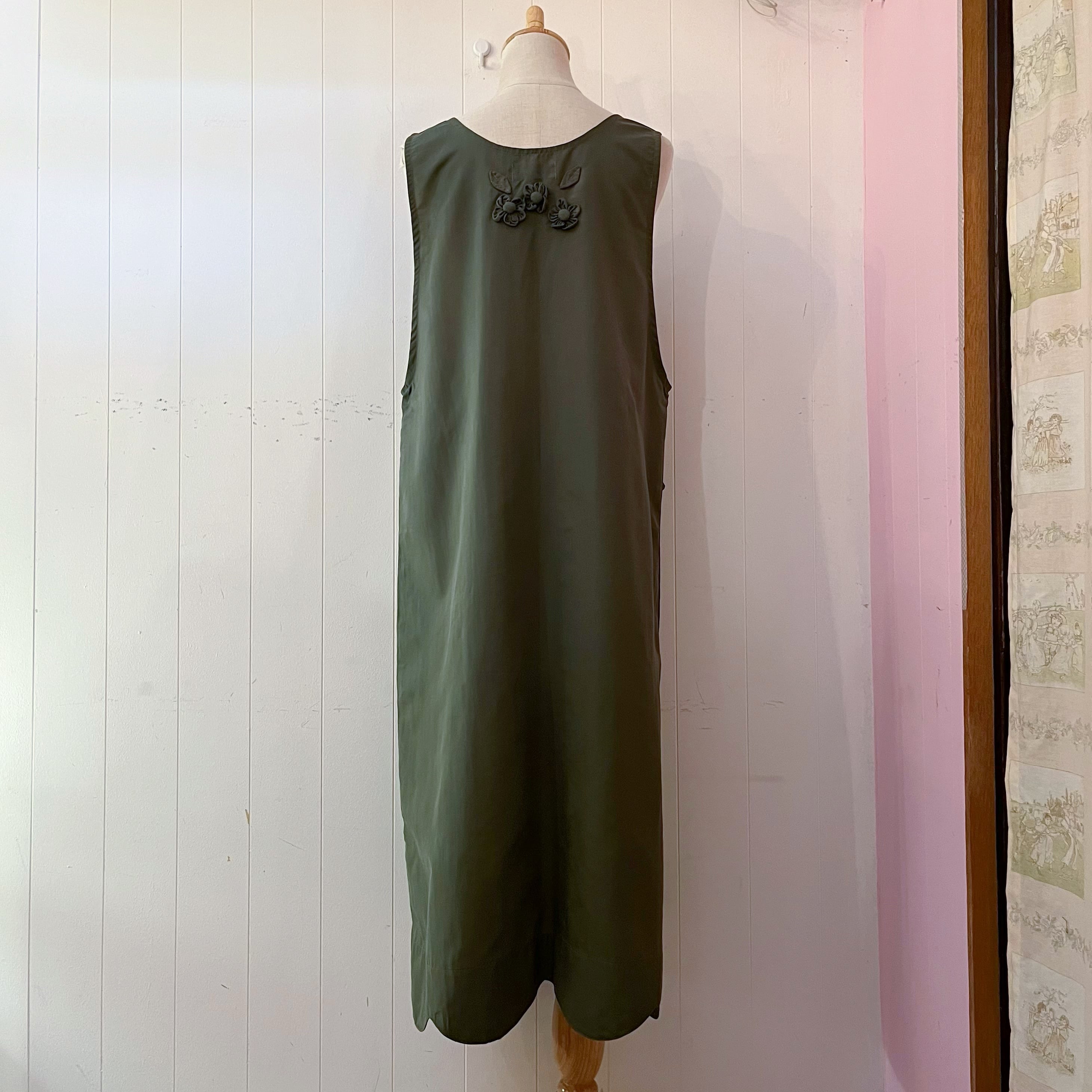 doll applique khaki jumper skirt