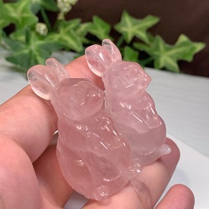 26.可愛いペアうさぎさん・ローズクォーツ
