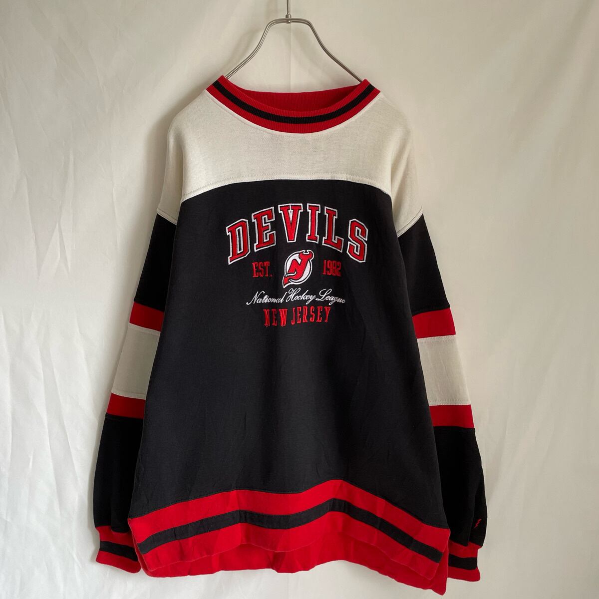 【入手困難】NHLデビルス 刺繍ロゴ 黒 2XL スウェット トレーナー 90s