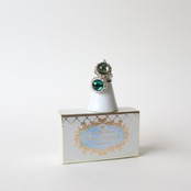 湯屋の支配人 (light green)