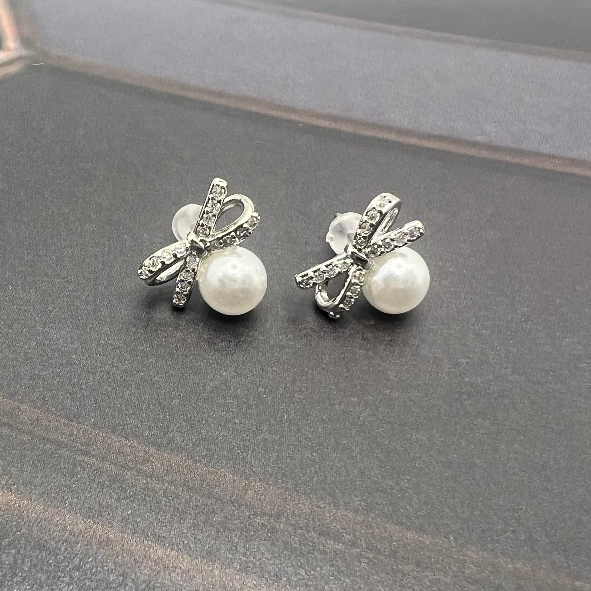 リボンパールピアス