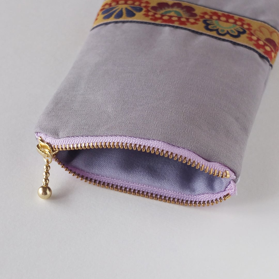 Liila400%　超レアオイル目紫　ポーチ Liila400% 超レアオイル目紫 ポーチ Liila400% 超レアオイル目紫