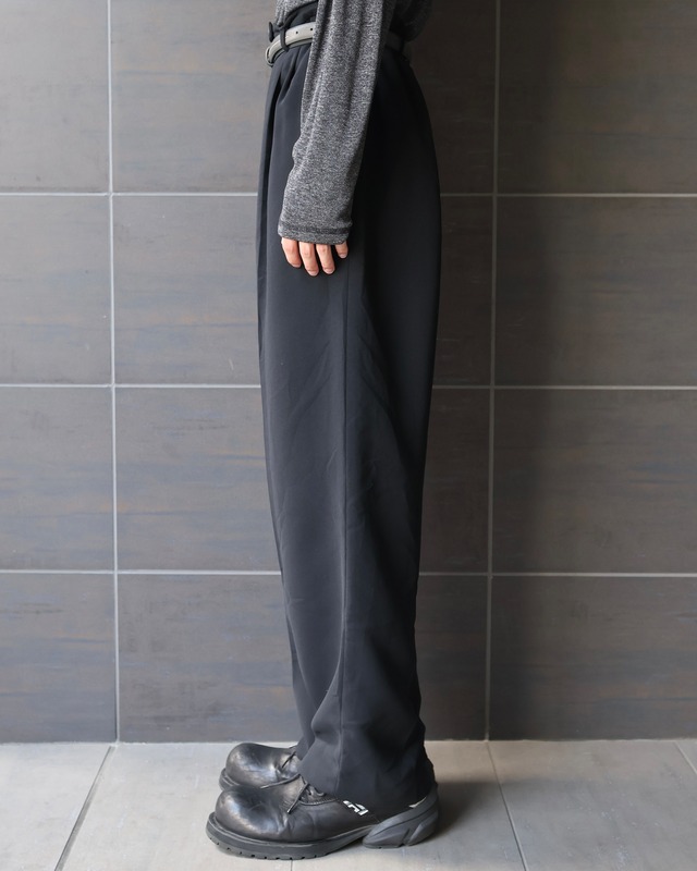 2 tuck wide balloon slacks