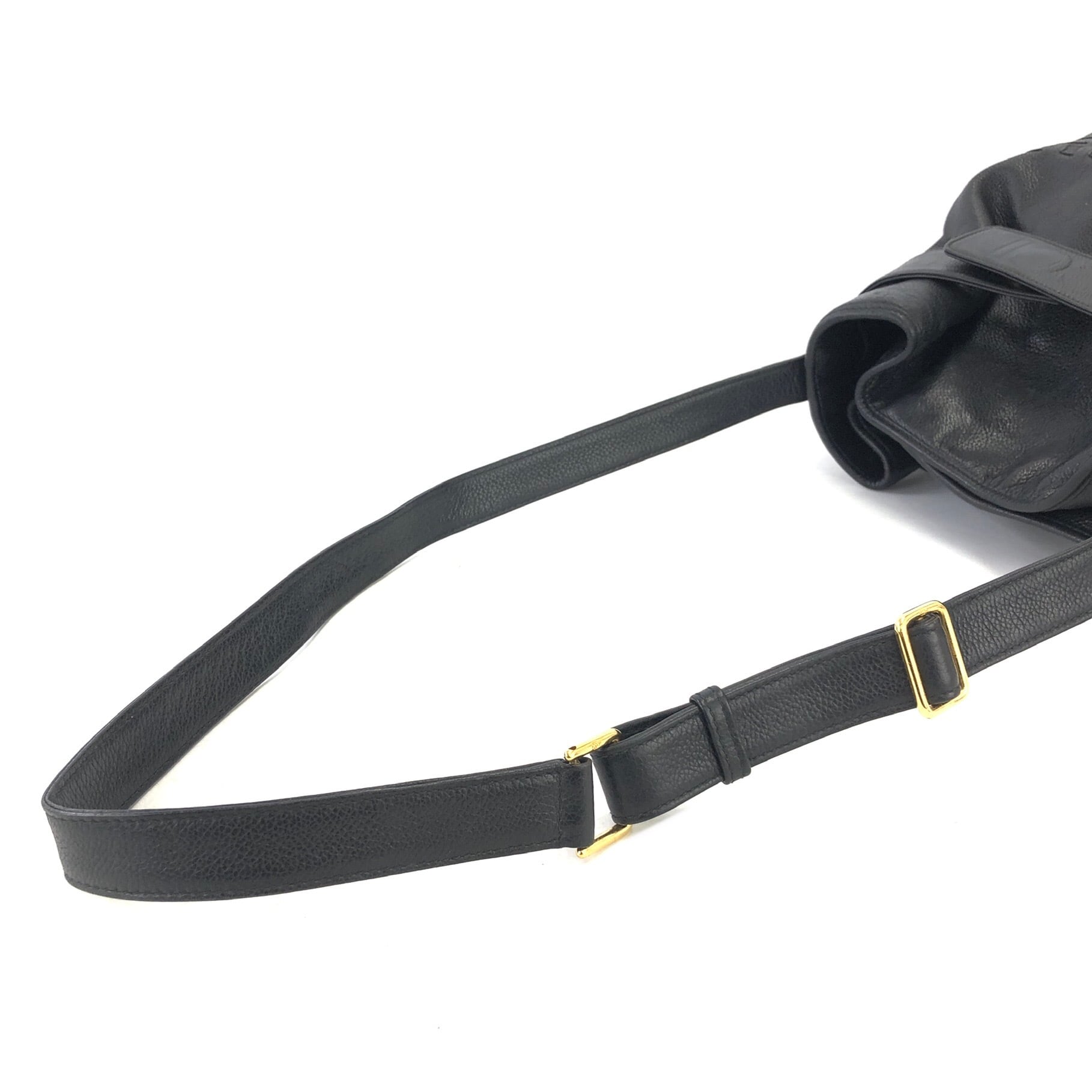 GUCCI グッチ ロゴ型押し レザー 巾着 ショルダーバッグ ブラック