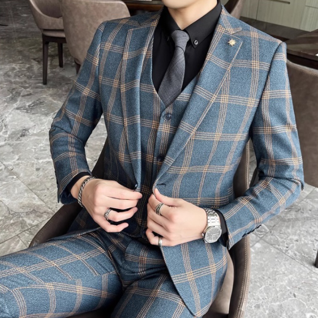 韓国風スリムビジネスフォーマルウェア　スリーピース　SU014