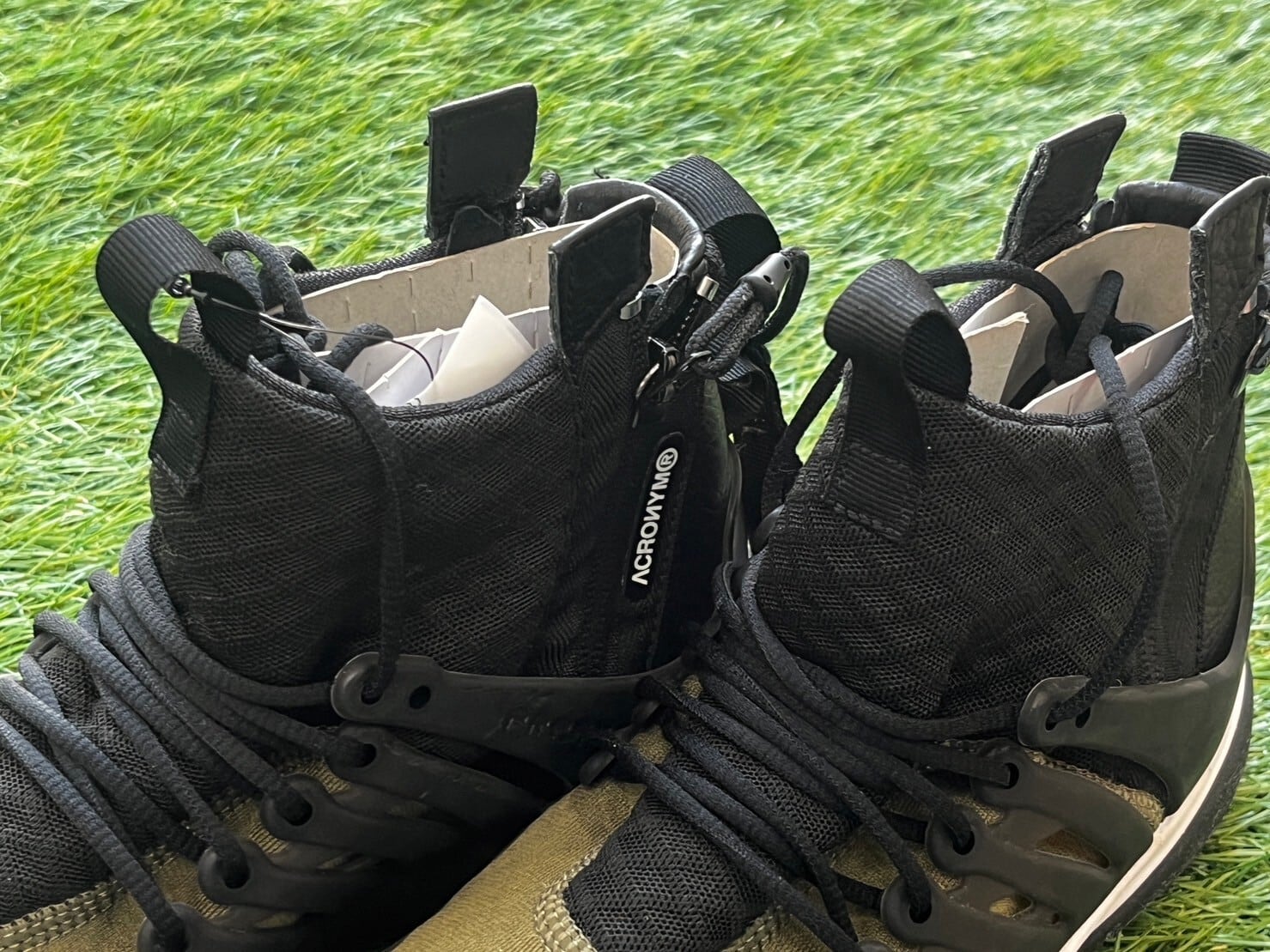 早い者勝ち】NIKE 聞きづらい AIR PRESTO MID ACRONYM 28cm