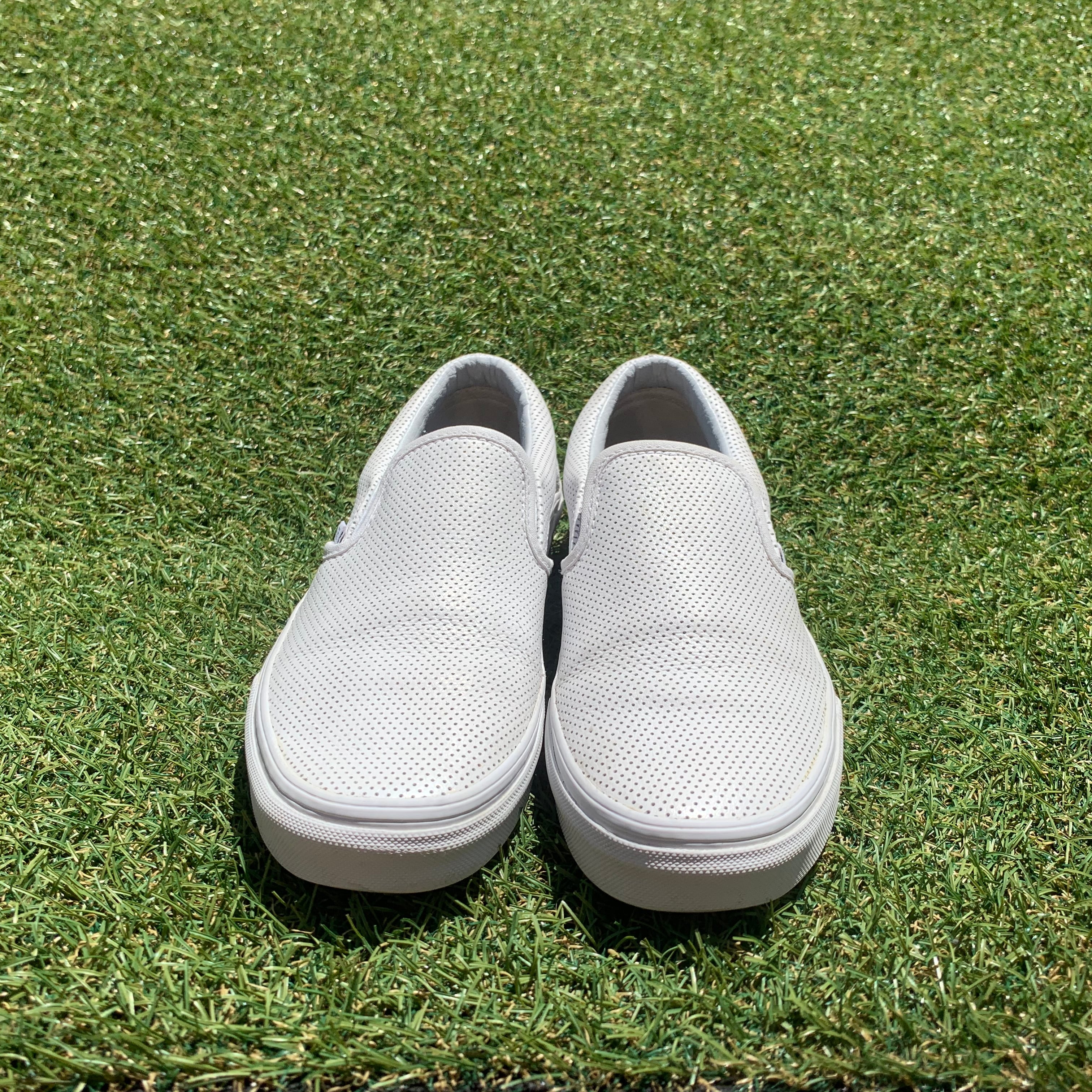vans バンズ pro ホワイト スリッポン スエード パンチングレザー28㎝ US企画!VANS SLIP-ON ヴァンズ スリッポン パンチングレザー E349 | reshoe