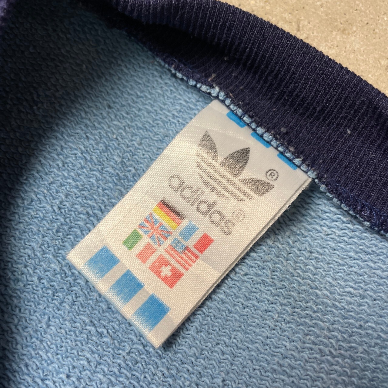80年代 adidas アディダス トレフォイルロゴ フロッキープリント 