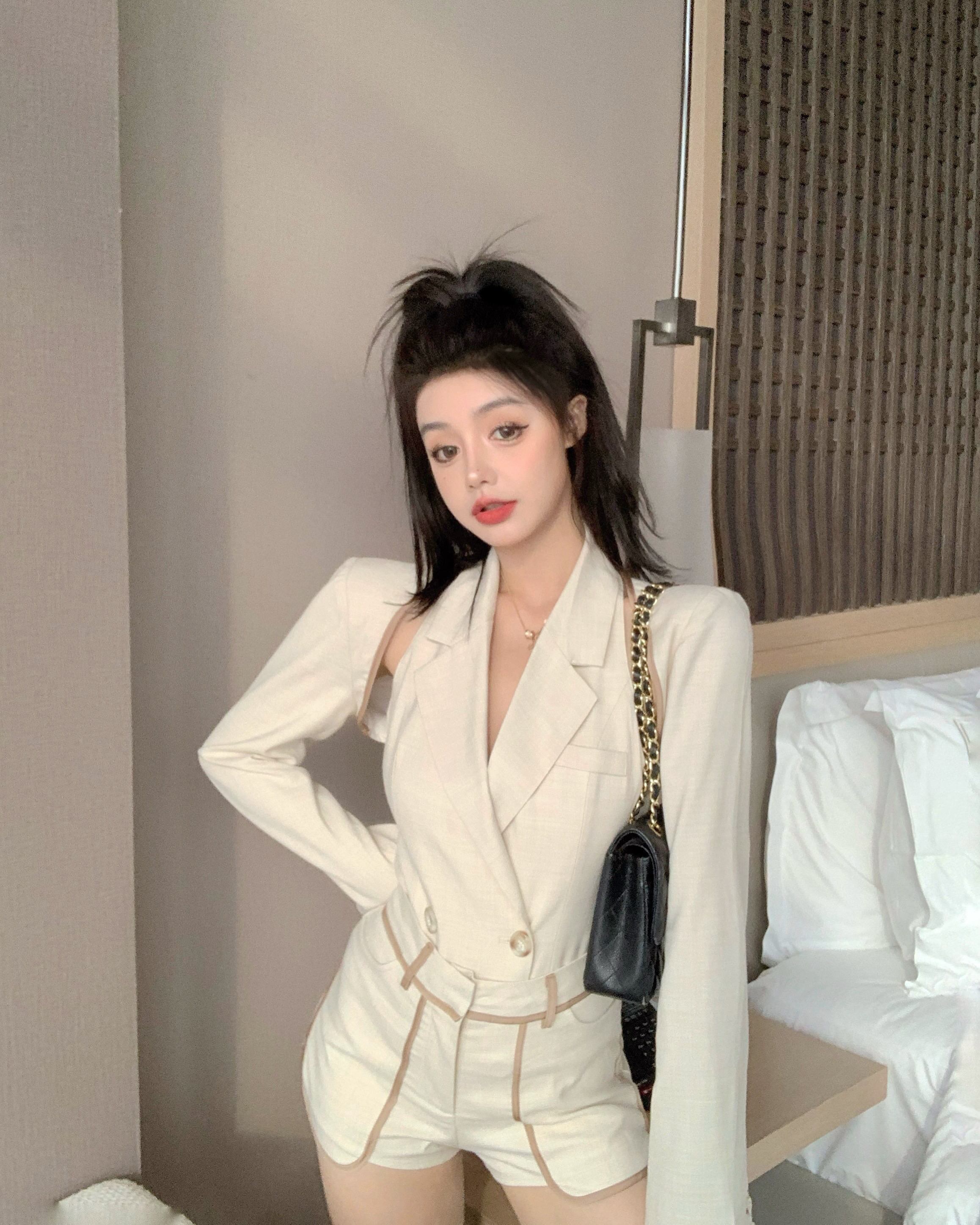 スーツスーツウィメンズオータムベスト2020新しい長袖ジャケット+ショーツ年齢を減らすスリーピーススーツ ブラックストロベリース58084189091