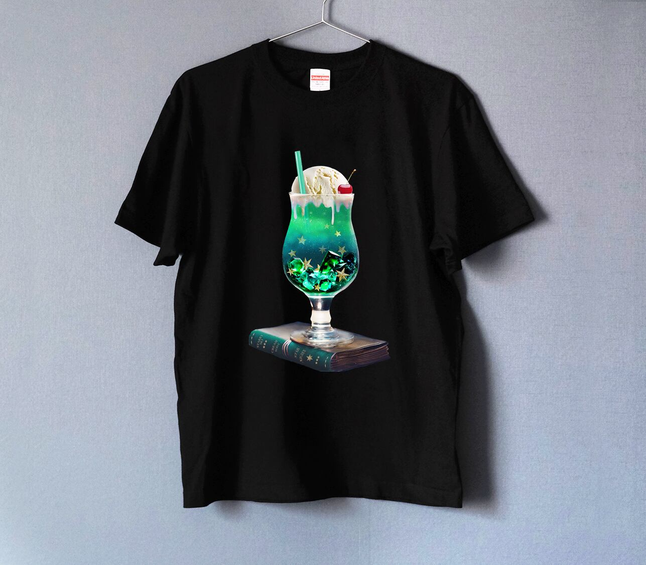 Tシャツ | 星空のクリームソーダ ダイカットデザイン | BLACK（ユニ