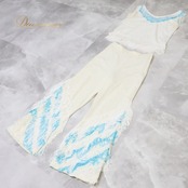 ダンス 衣装 トップス パンツ ズボン タンクトップ ノースリーブ ジャズ 社交ダンス パーティ 発表会 舞台 フリンジ ツーピース セットアップ 上下セット 水色 白 伸縮 ストレッチ ホワイト系 フリンジ付き おしゃれ 華やか 可愛い 軽やか 踊りやすい ステージ映え カジュアル イベント用 上下セパレート