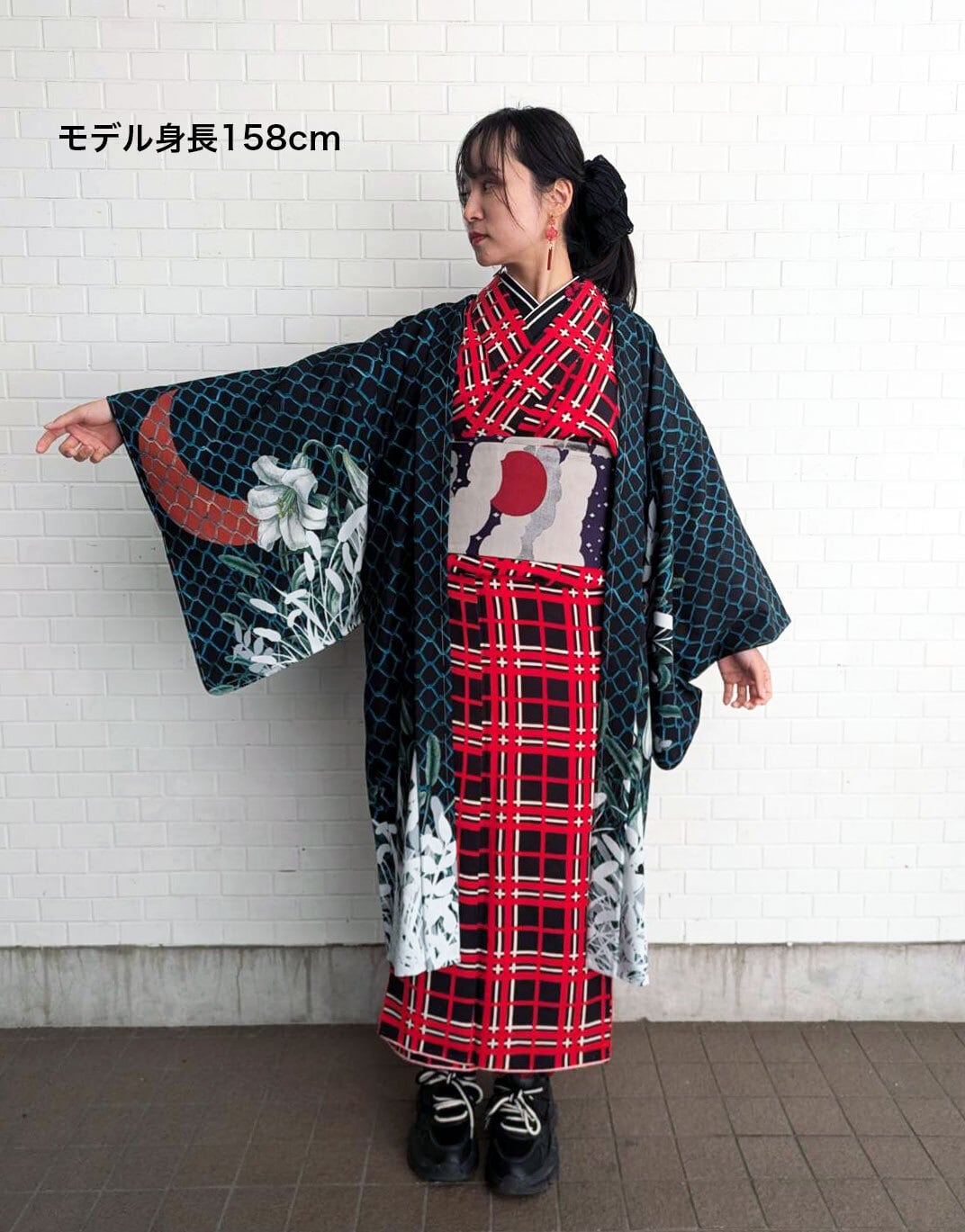 M寸即納品あり】ポリエステル単衣絵羽織 「境界線」ブラック | 重宗