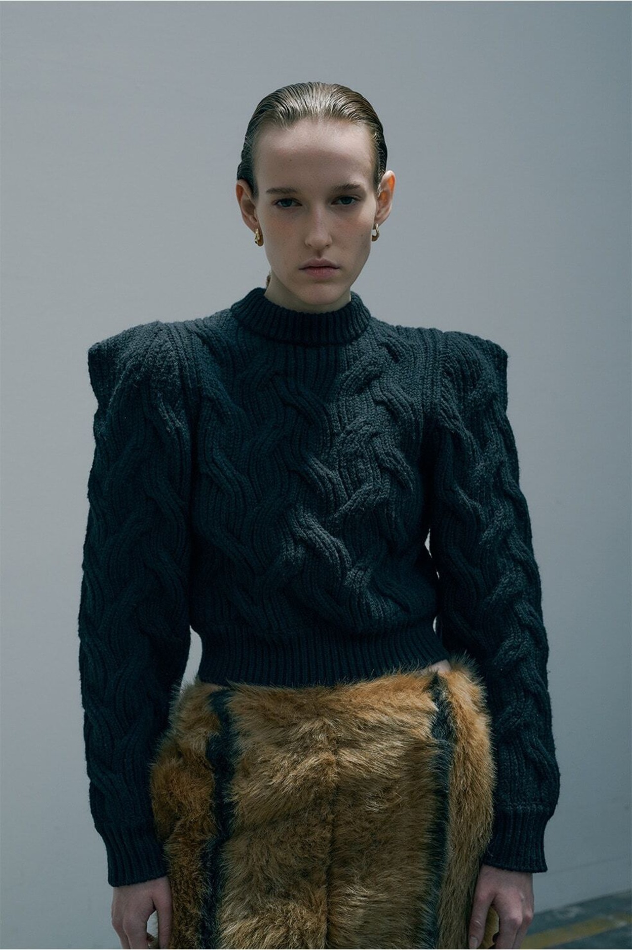CLANE CABLE SHORT KNIT TOPS