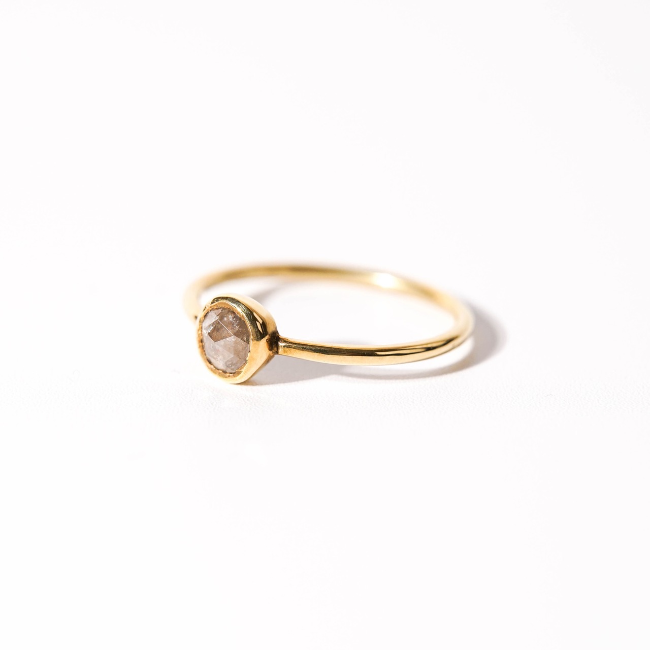 【11号-B】ナチュラルダイヤモンド リング（プチ）