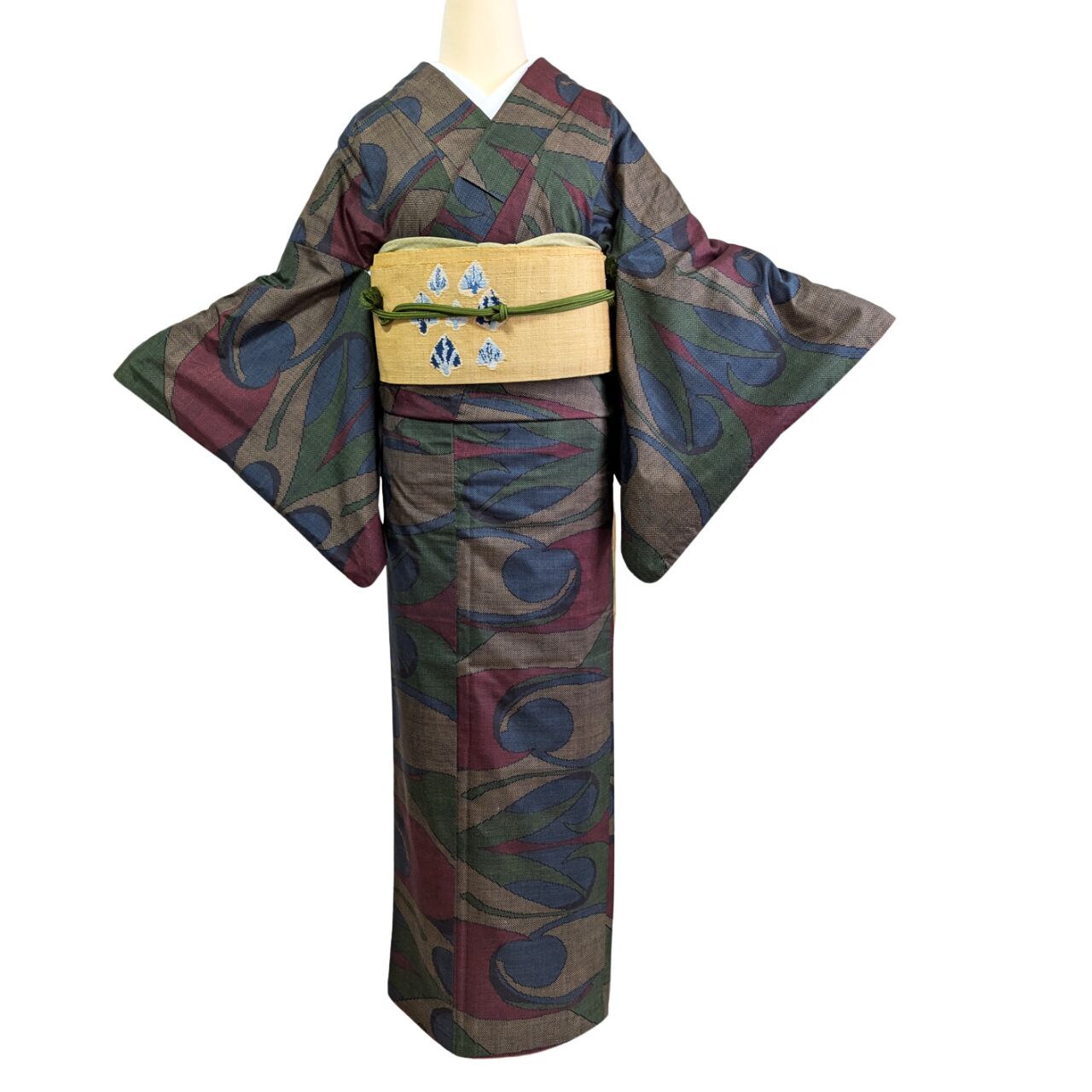 ♪IDnet即決♪ 抽象模様織り出し本場泥大島紬着物 使用感少本場泥大島紬 正絹 ぐるぐる抽象柄織出し ブラウンベース