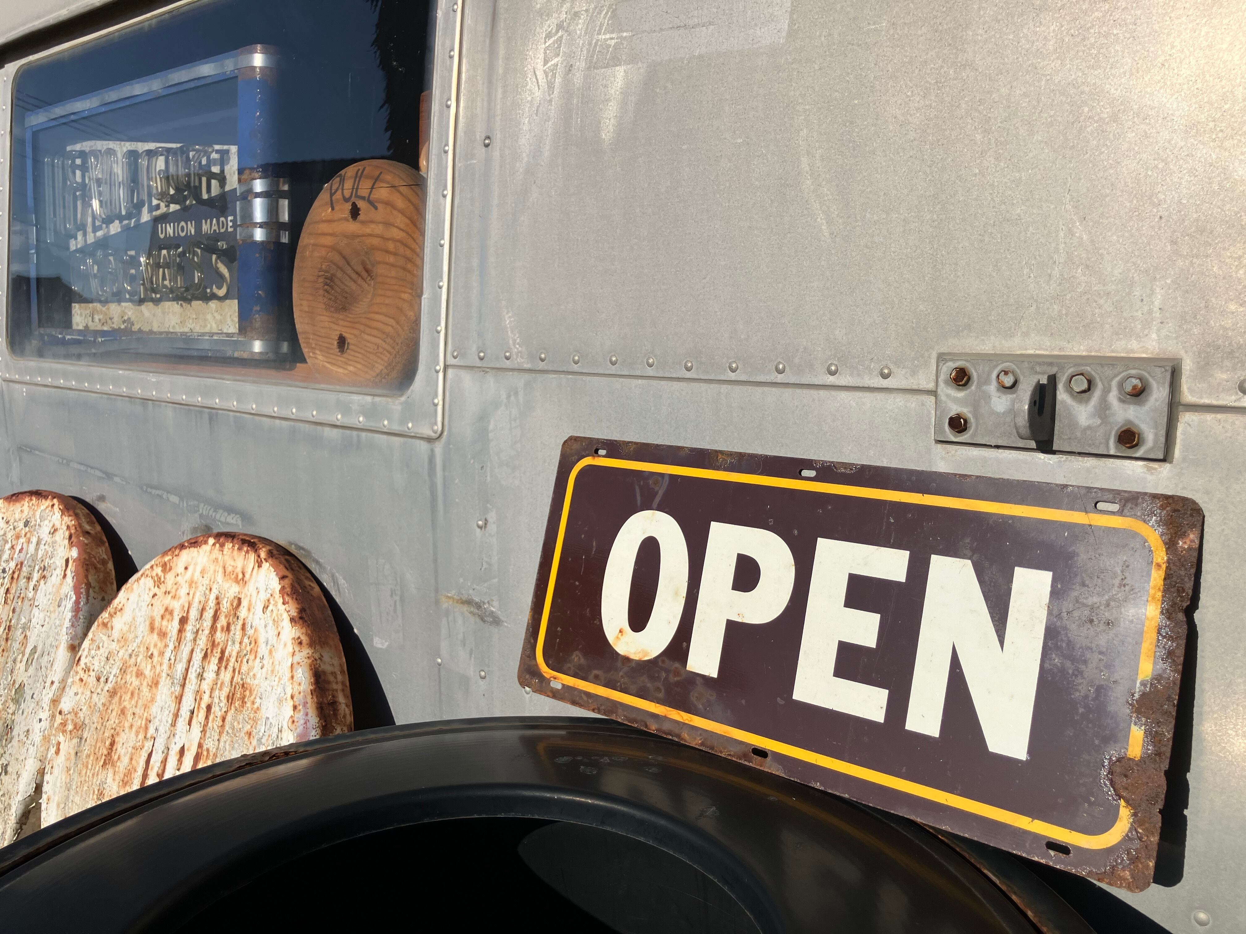 60s VINTAGE OPEN SIGN