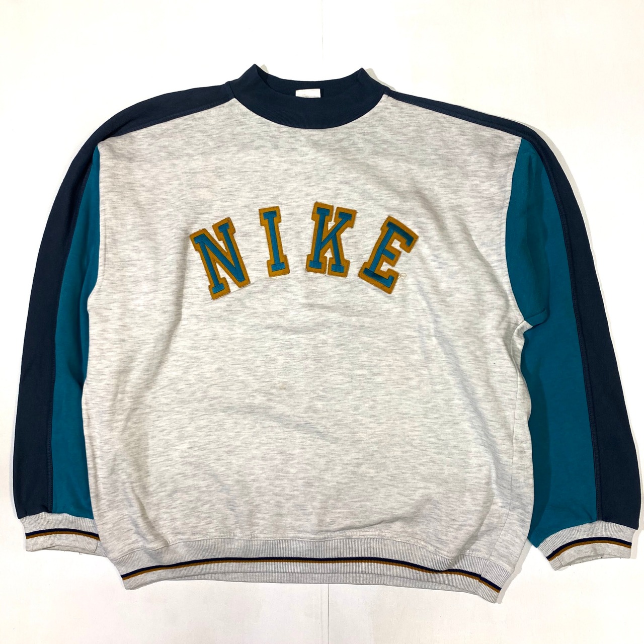90年代 銀タグ NIKE ナイキ フロントロゴ ワッペンロゴ スウェット 