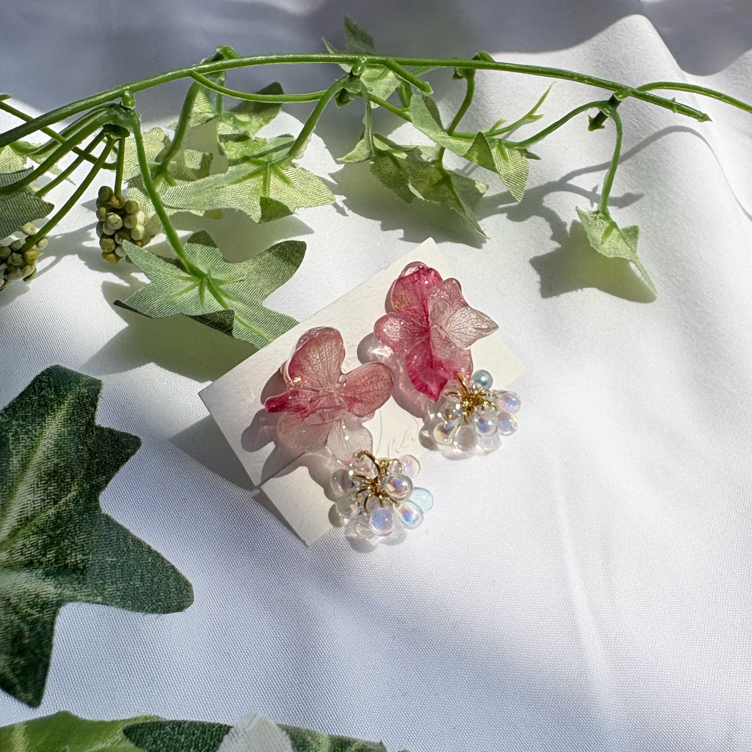 溢れる紫陽花の梅雨 イヤリング