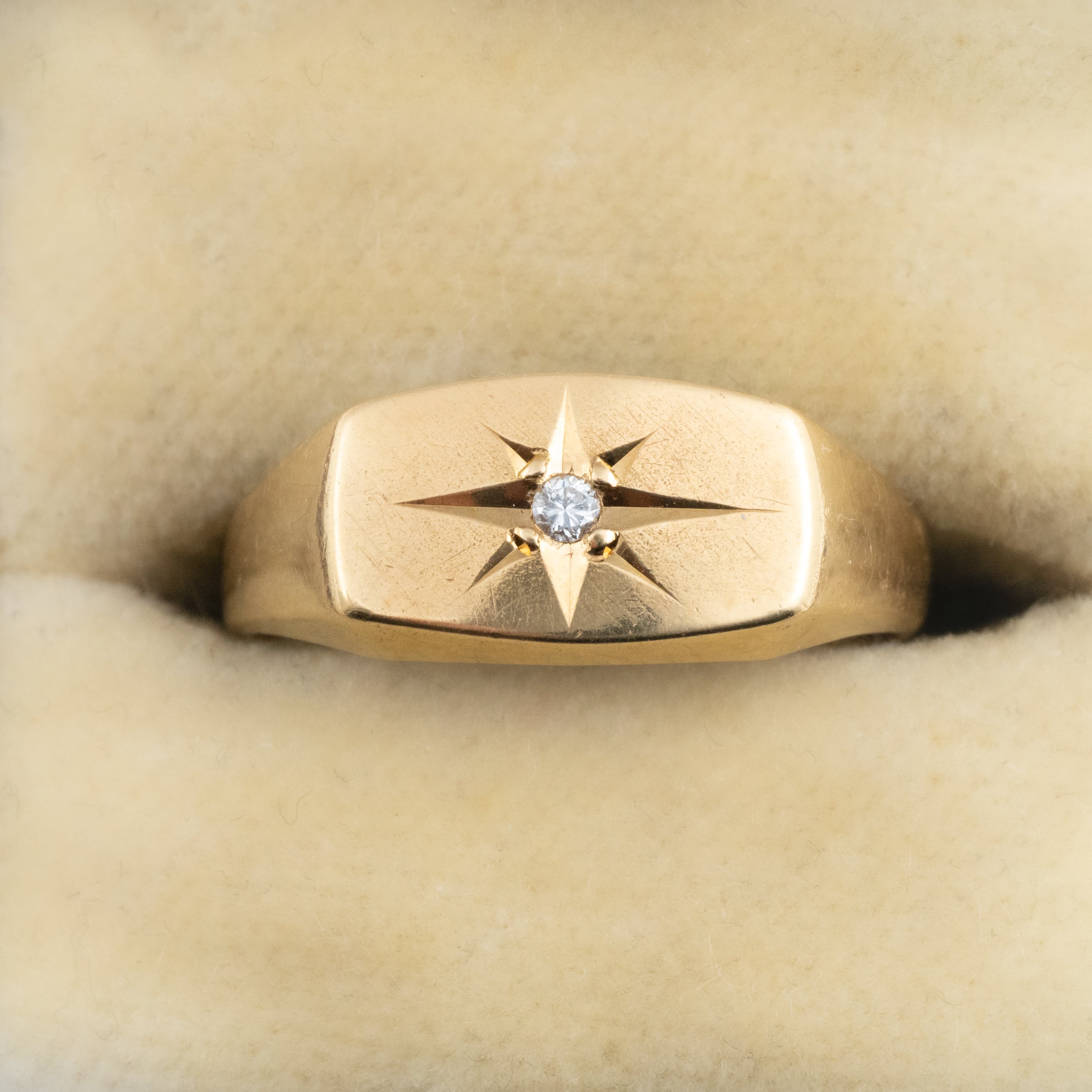 LACKY様ご購入品】【STAR JEWELRY 】K18ダイヤリング （日本の作品  