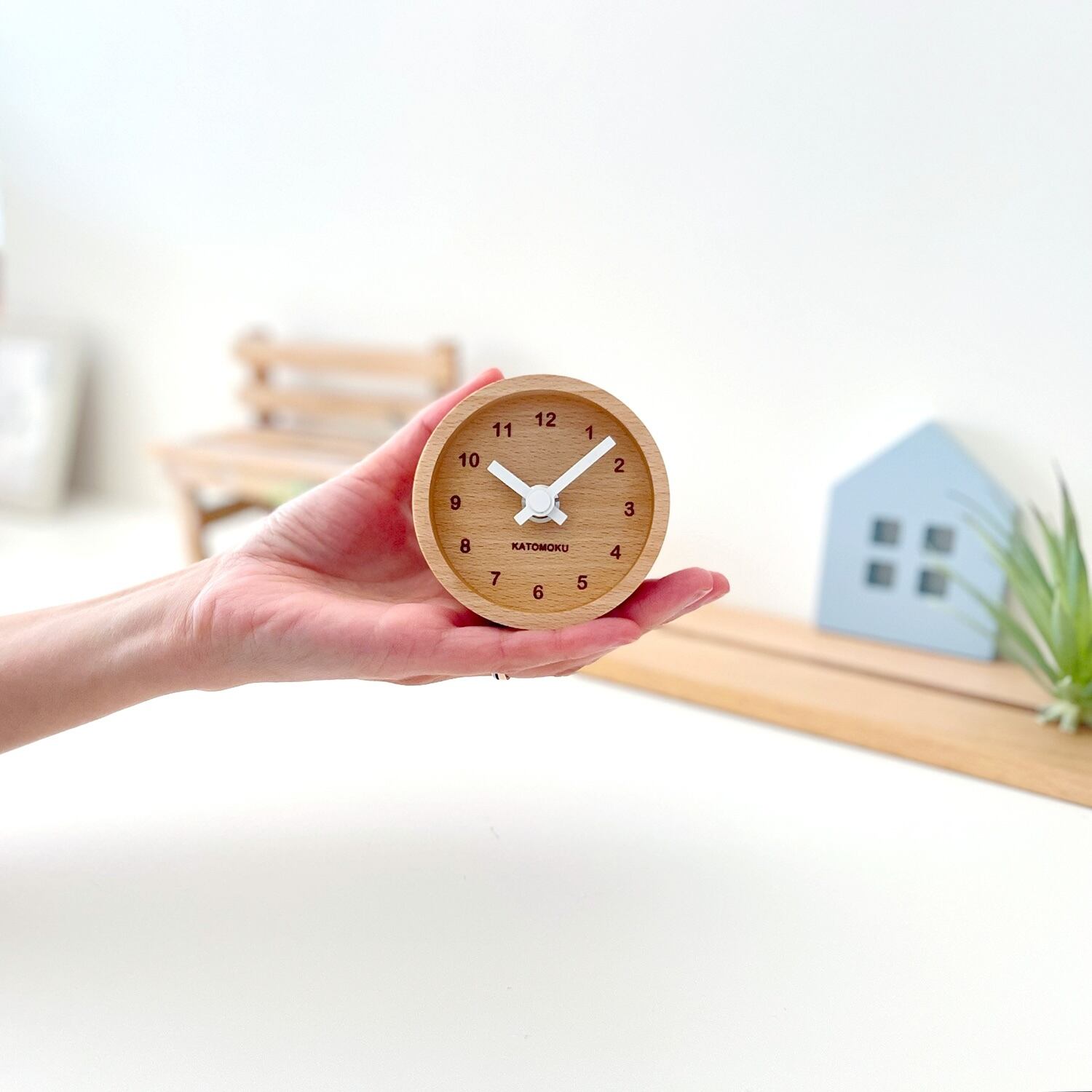 KATOMOKU mini clock 丸 白 km-26WH | 加藤木工株式会社 online shop