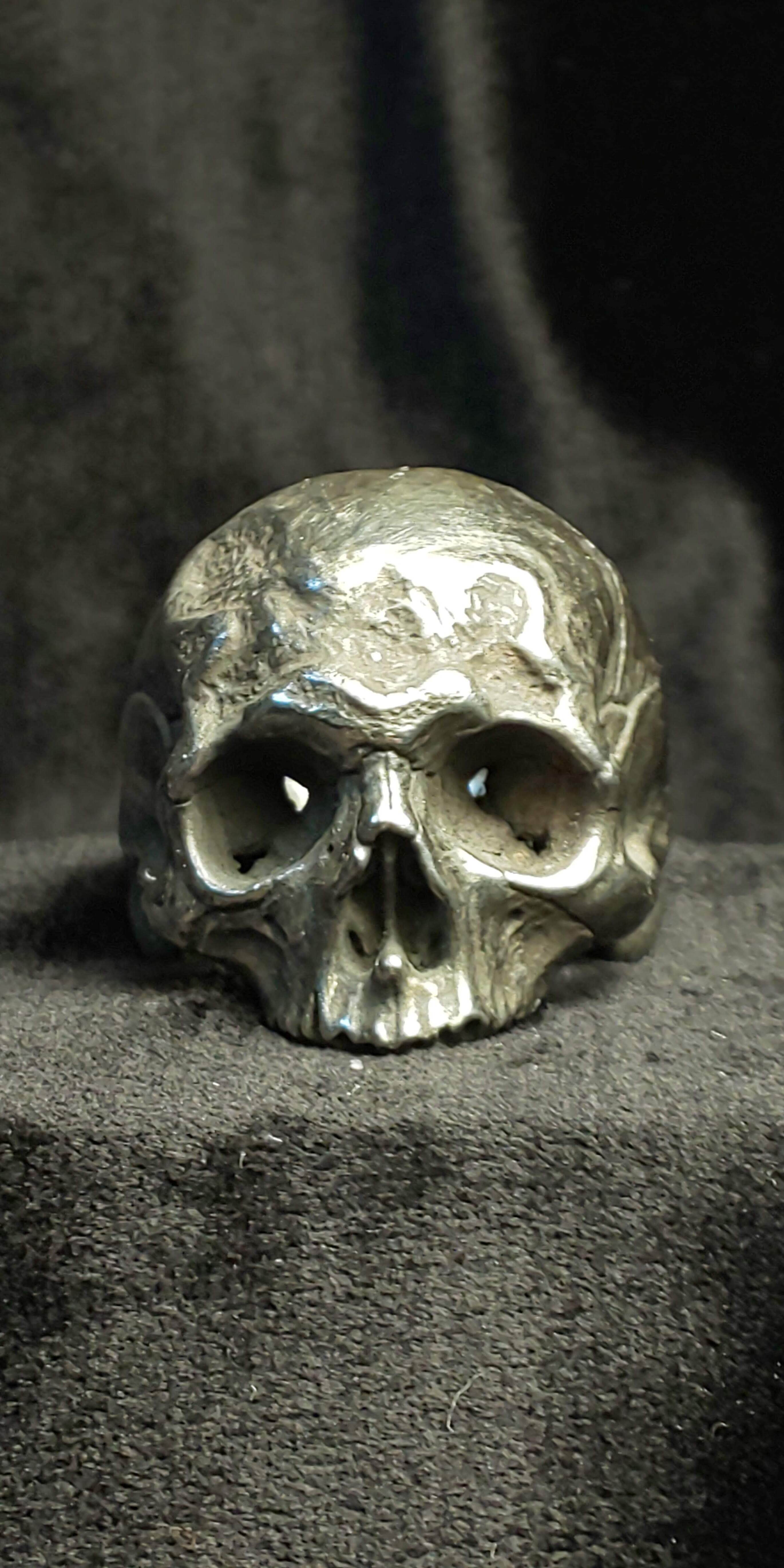 skullbell | kinsfolk. skullbell | kinsfolk.