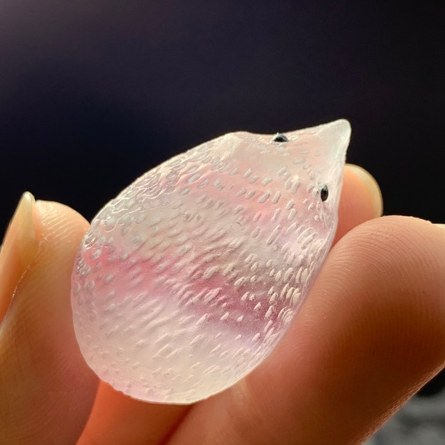 ピンクフローライト原石×ピンクフローライトハリネズミさん