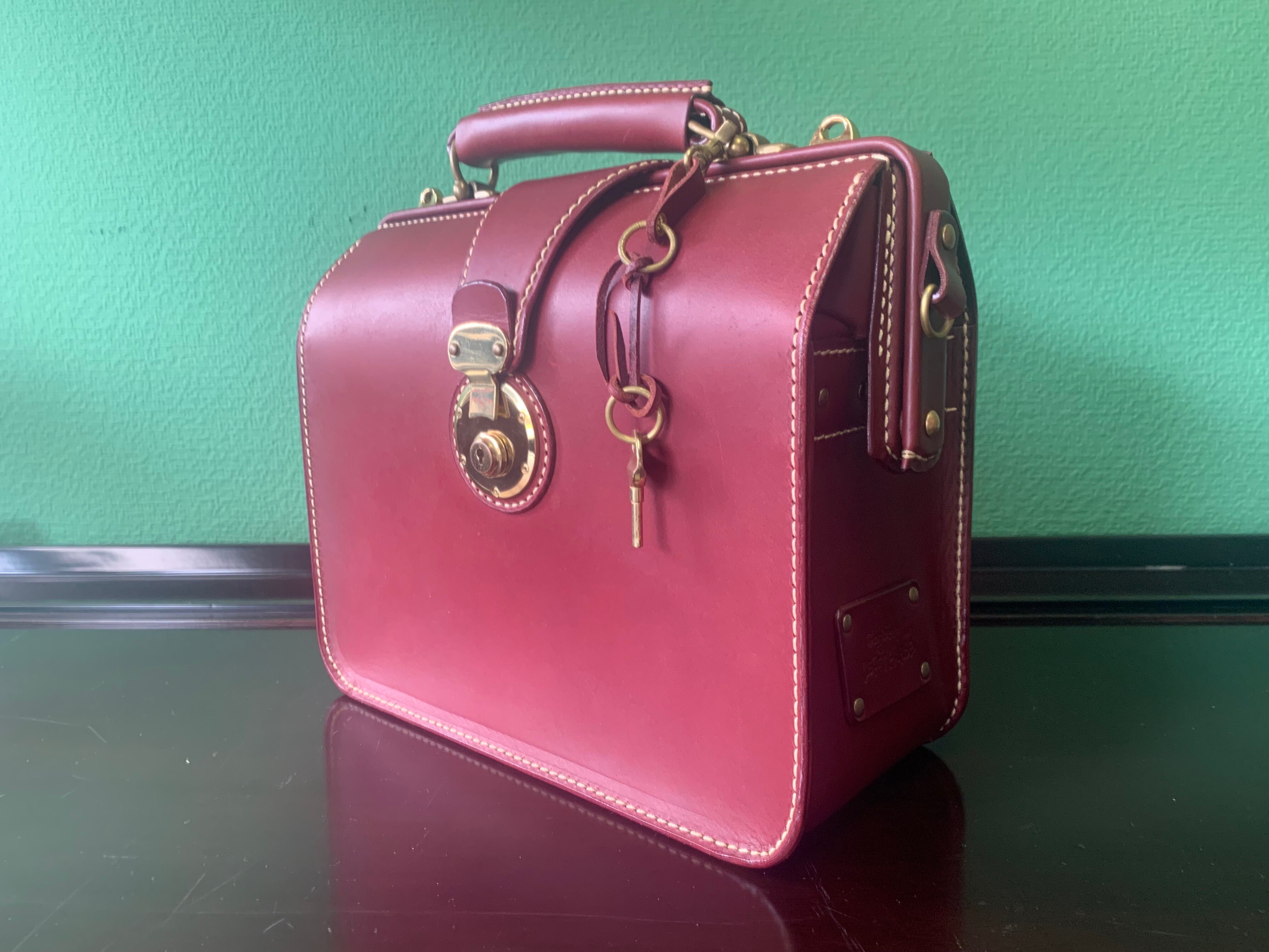 ビンテージ物　ドクターズバッグ Rare Vintage 1940s Leather Doctor's Medical Bag USA Leather House