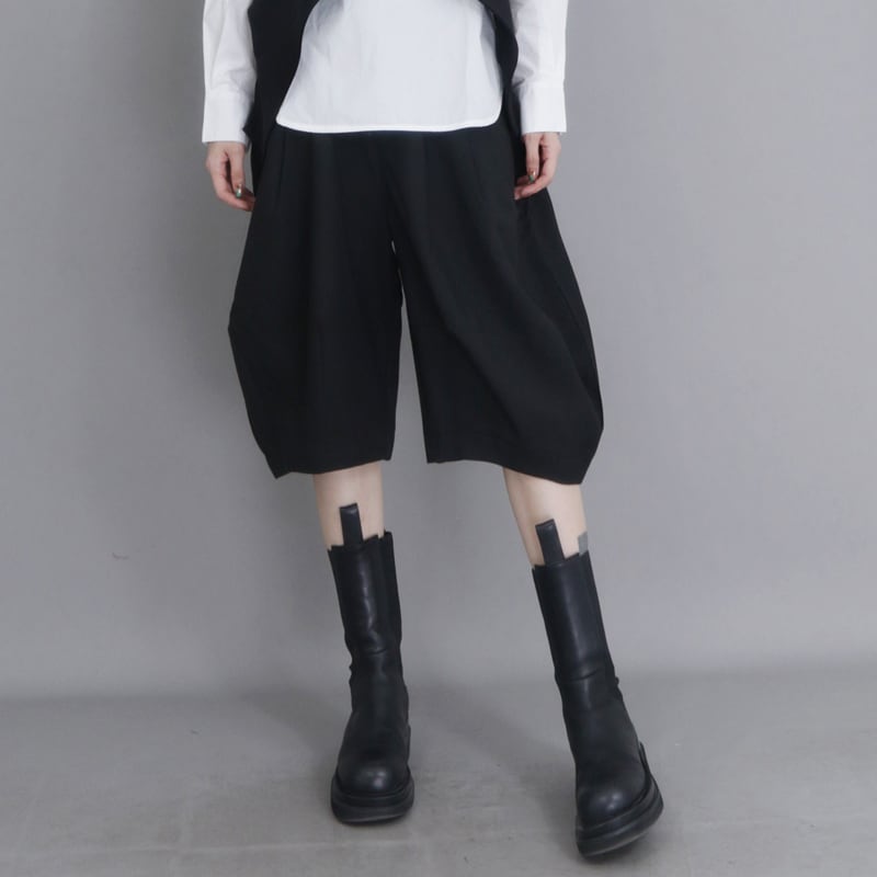 ボタンフロント バルーンシルエット ハーフ丈 パンツ 1color PT0407