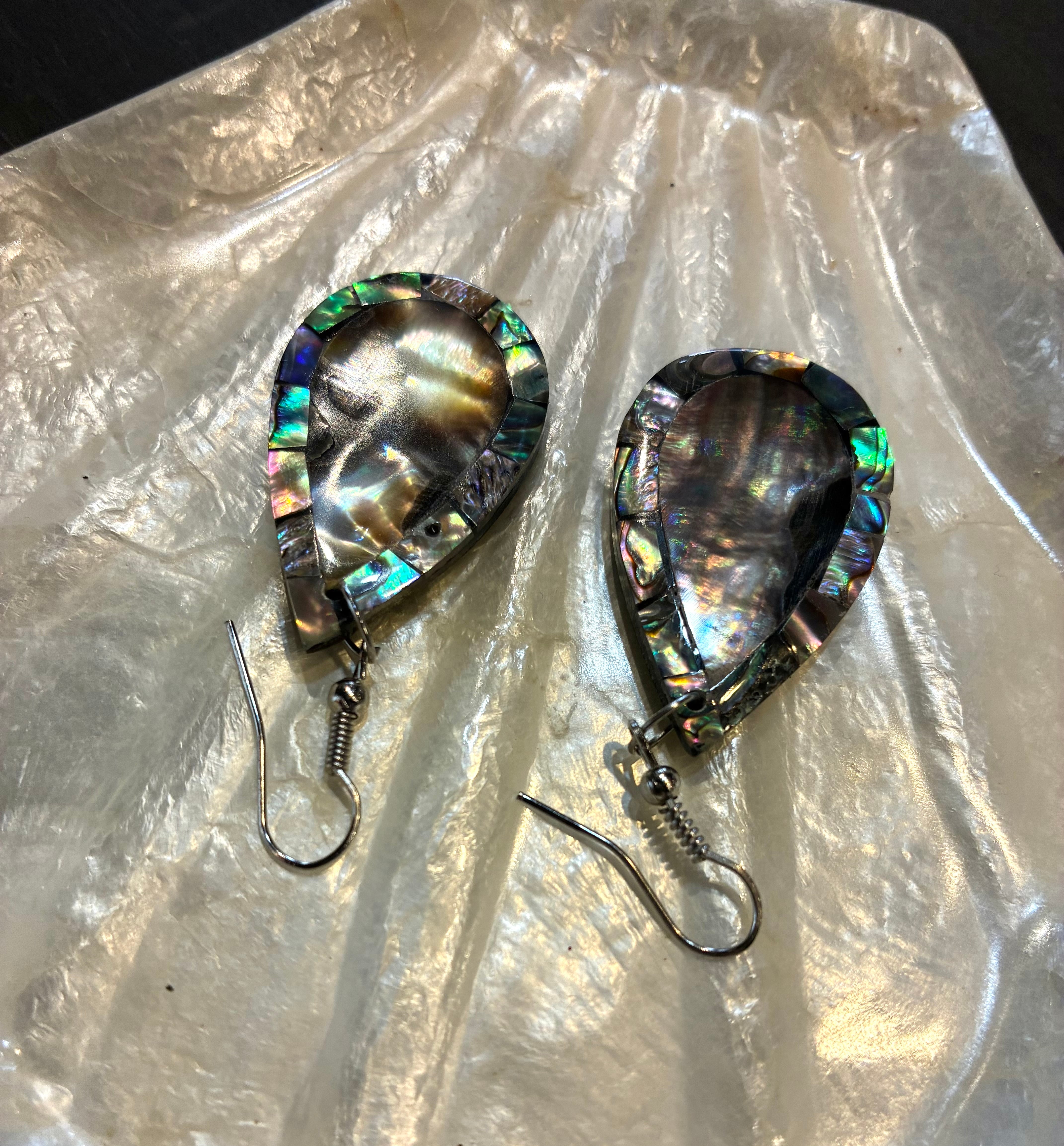 BISTARI シェルドロップピアス 美しいシェルのピアス ドロップ型 | pishka