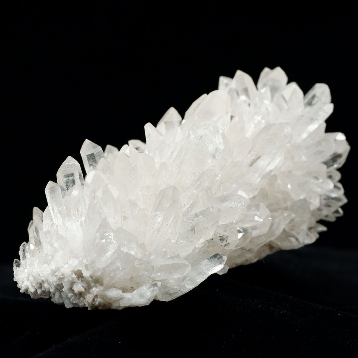 水晶 クラスター 原石 ブラジル ミナスジェライス州 コリント産 レムリアンシード 一点物 おまかせ便 172-4192