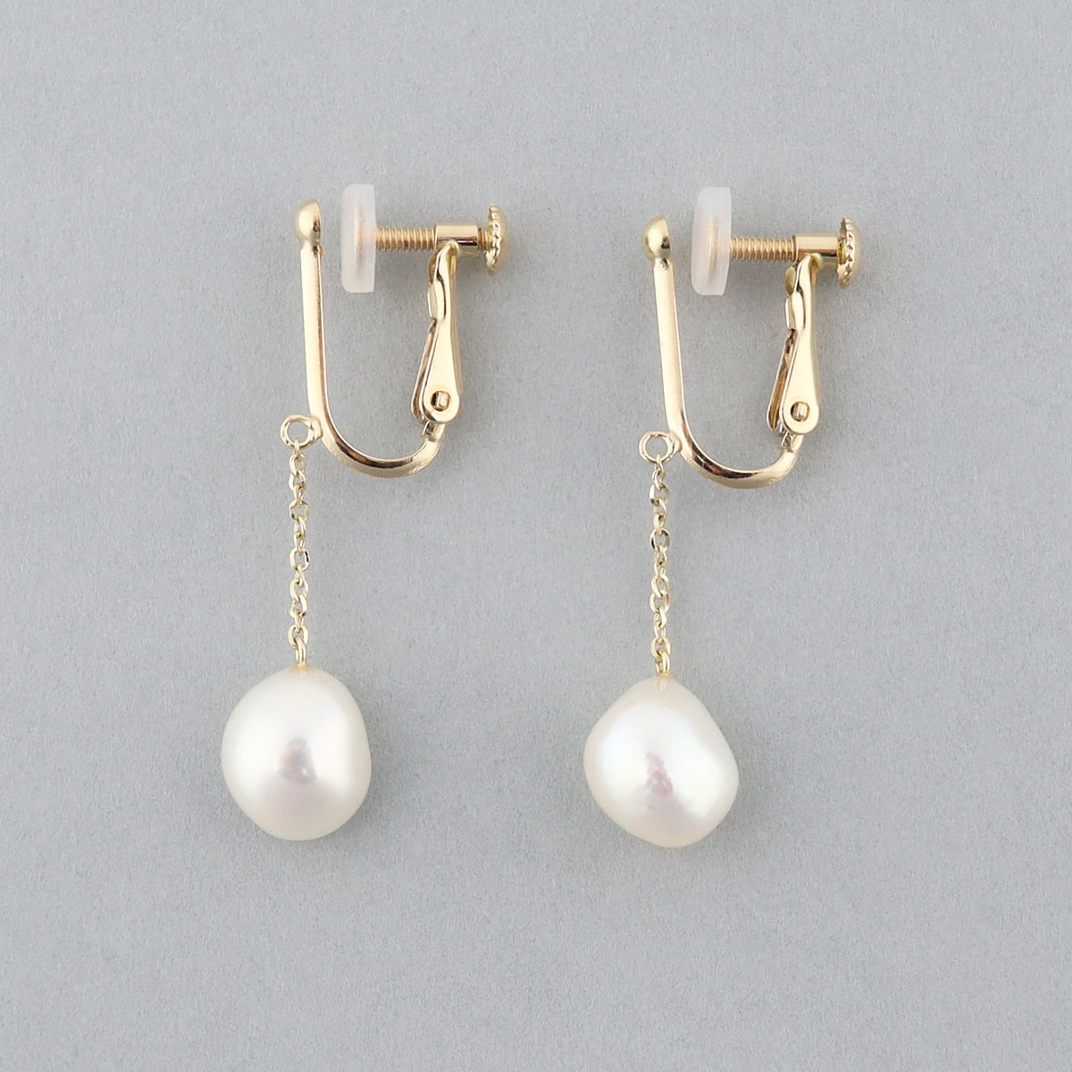 Baroque pearl swing earring