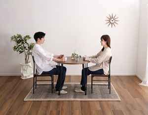 ヴィンテージ円形ダイニング3点セット