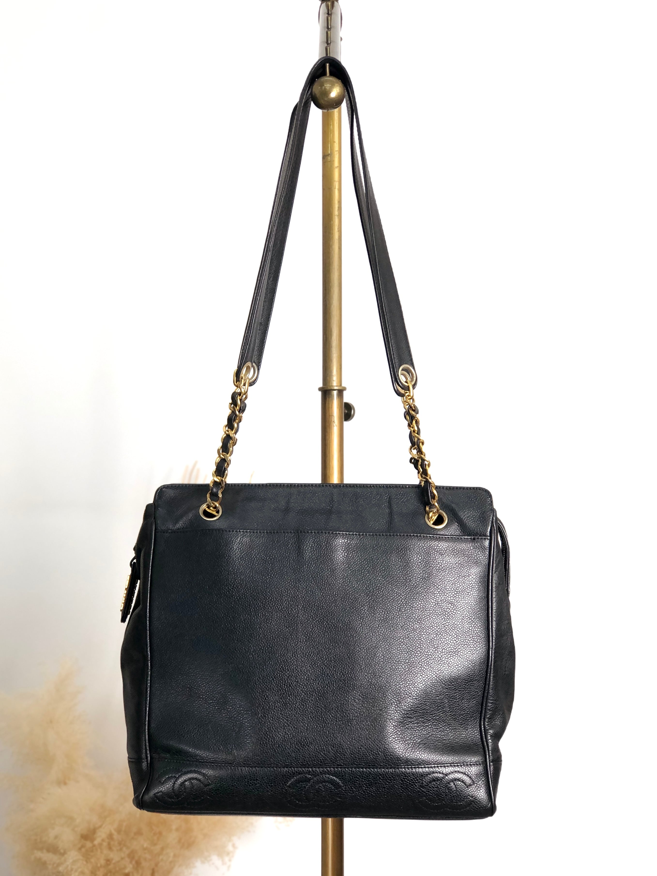 CHANEL シャネル トリプルココ ショルダーバッグ ブラック レザー