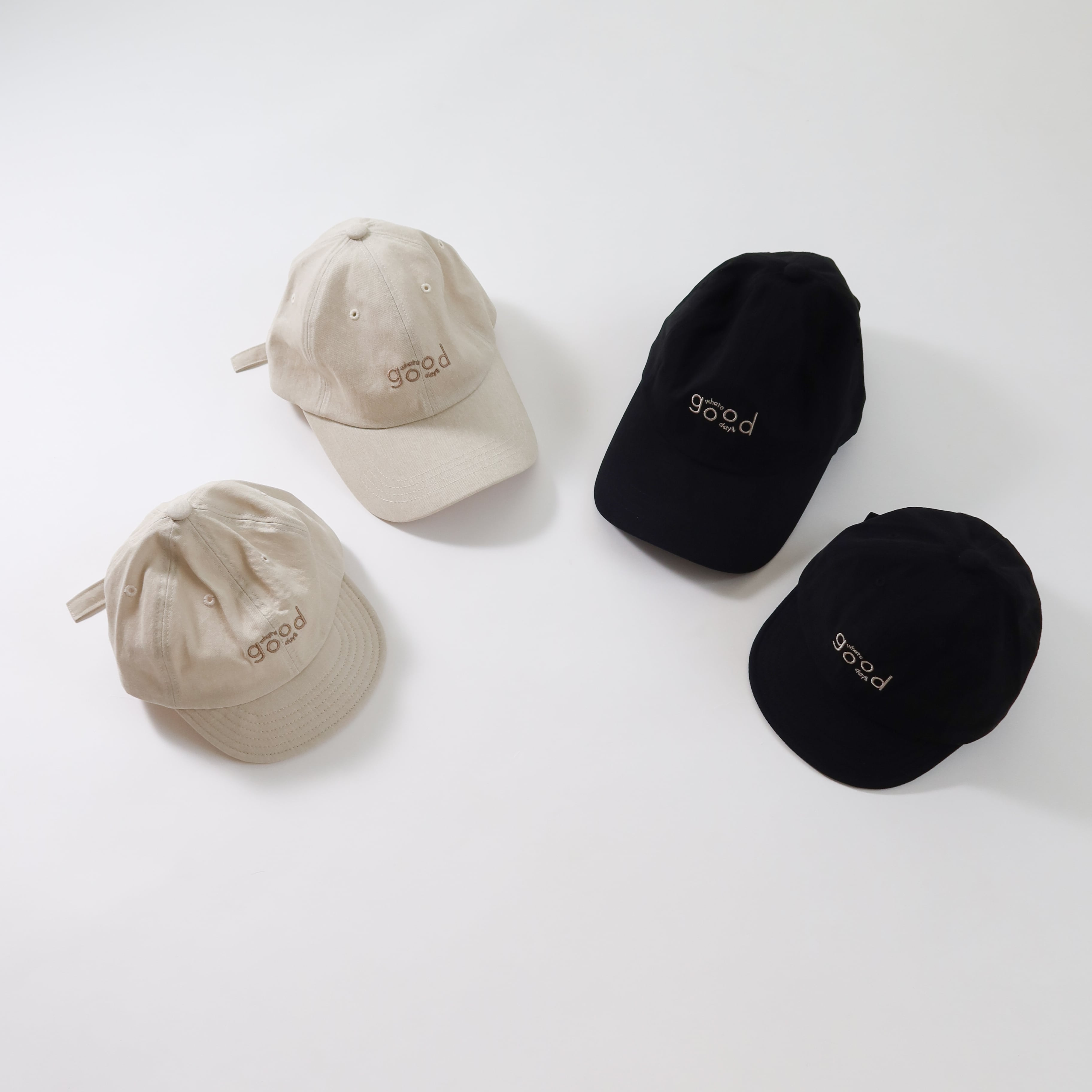 ベージュ無地キャップ 白立体刺繍 コットン素材 サイズ調整可能 おとな）good刺繍キャップ | 韓国子供服 Bisque -びすく- 公式オンライン