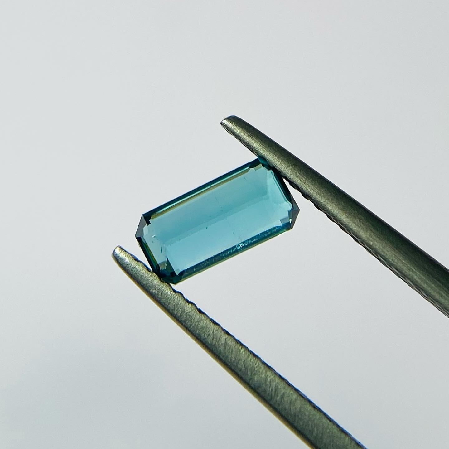 ラグーン〜ピーコック+ネオン感な極上カラー トルマリン2