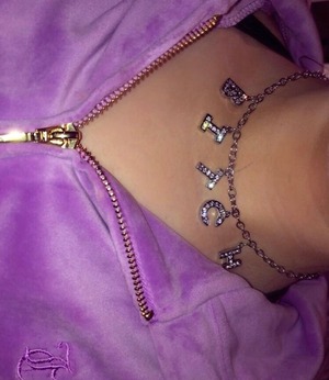 B*tch Hanging ネックレス