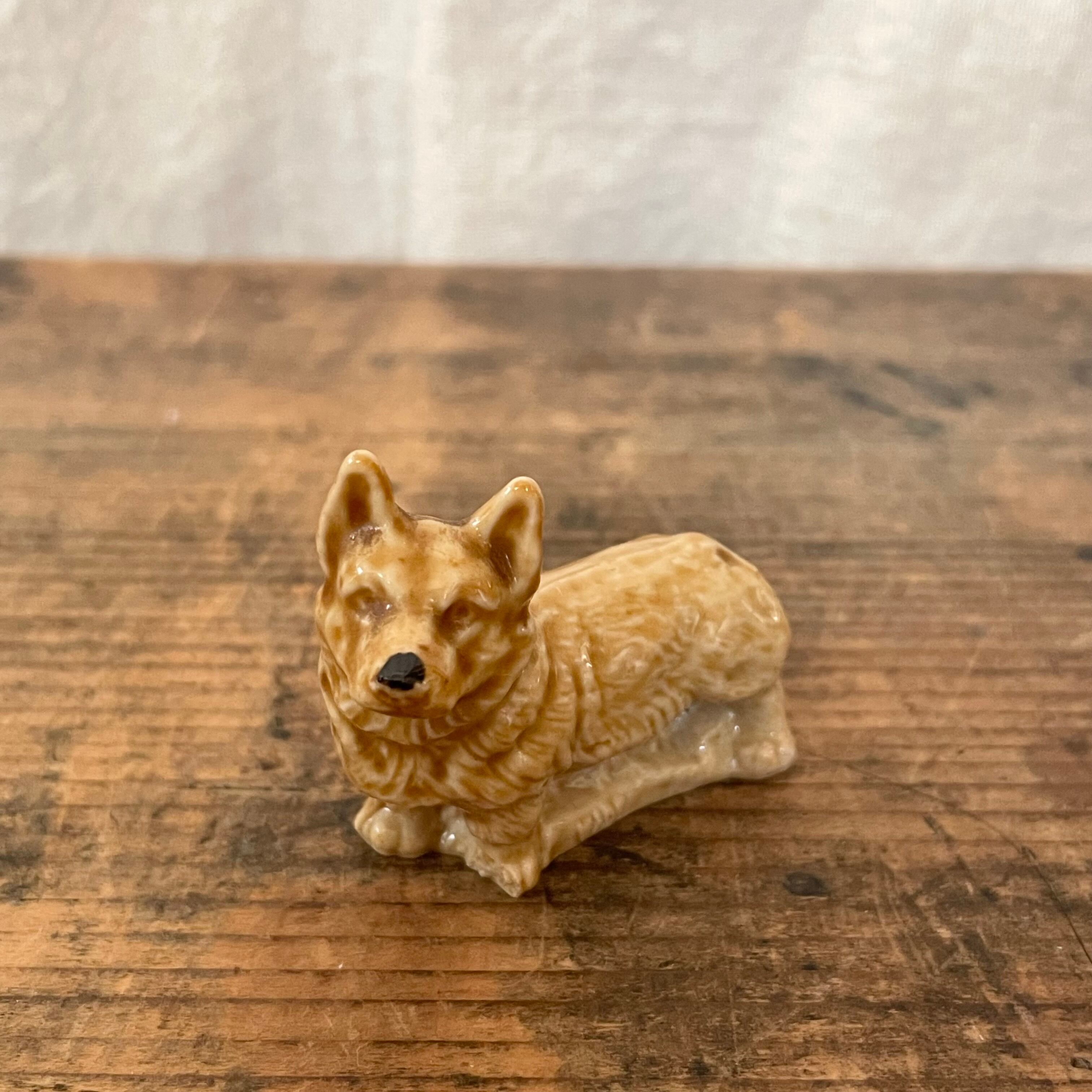 コーギーさん WADE | tsuitachi craft&brocante