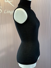 ウールシルクラメ　ノースリーブトップス　NERO LUREX　２サイズ　　fraly　