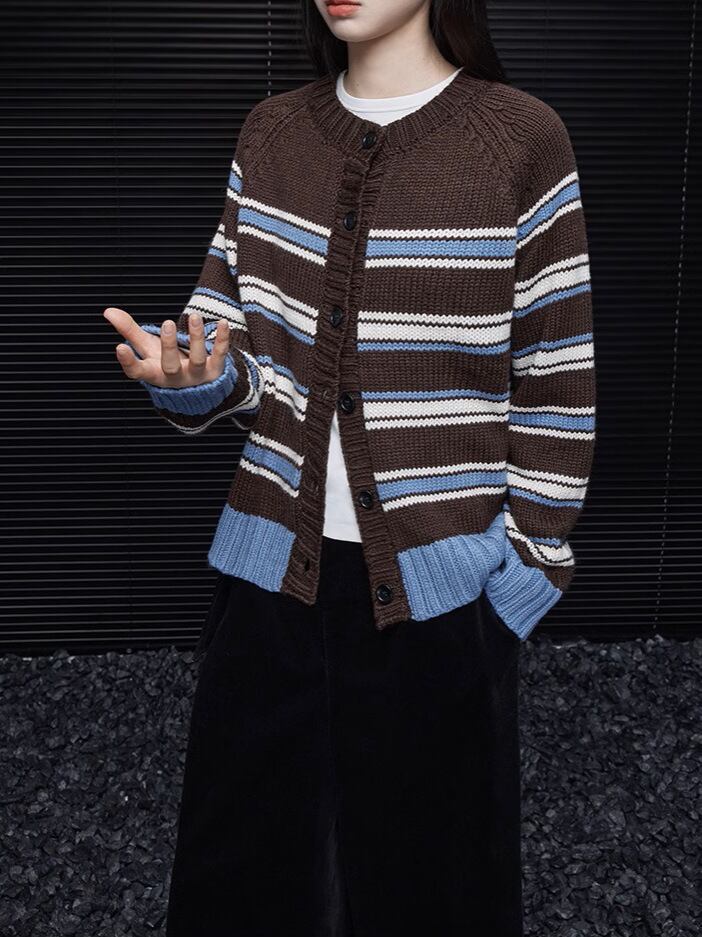 ストライプニットカーディガン