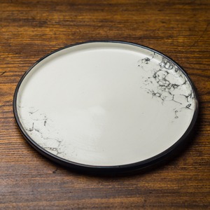 Flat Plate Kupla 24cm（ 8寸皿・フラットプレー・平皿）／若生沙耶香