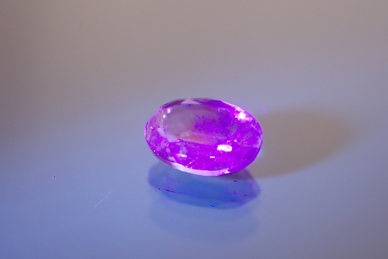 インディゴカイヤナイト　0.65ct　[D3-261]