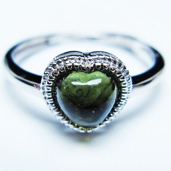 モルダバイト リング モルダウ石 指輪 ハート フリーサイズ 12号 一点物 メール便可 [M便 1/20] 199-634