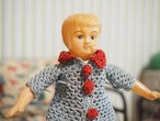 おしゃれなニットの男の子 セルロイドドール(へこみあり) 画像4
