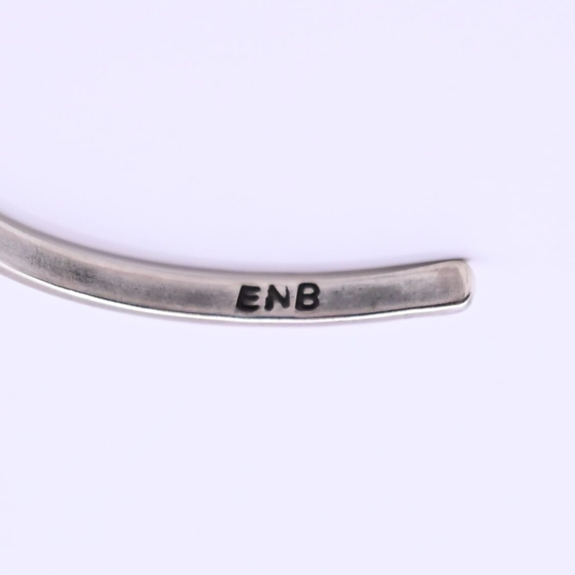 ERICKA NICOLAS BEGAY / STAMP BANGLE-02(L) | GANKO