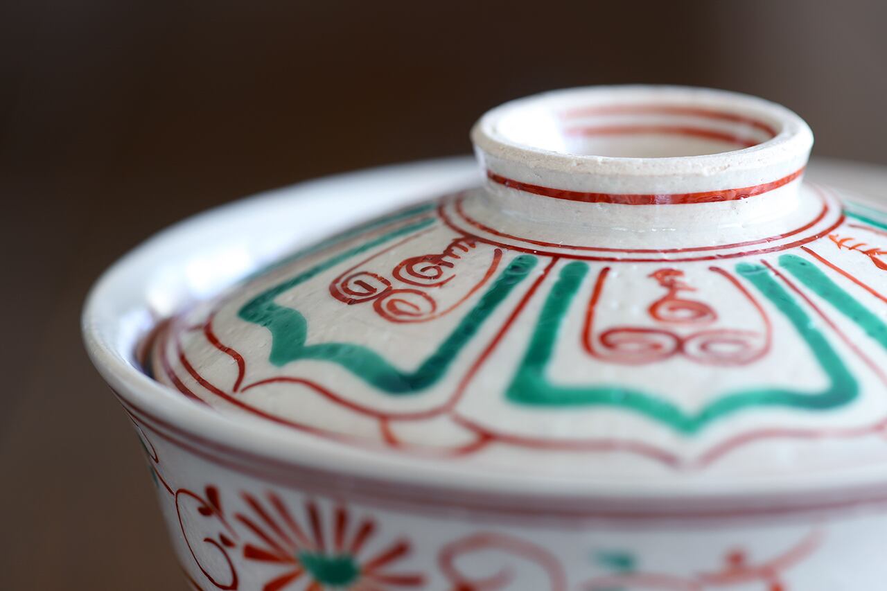 紅安南唐草 蓋物 作：小栗靖（美濃焼） | にっこう生活館 ONLINE SHOP