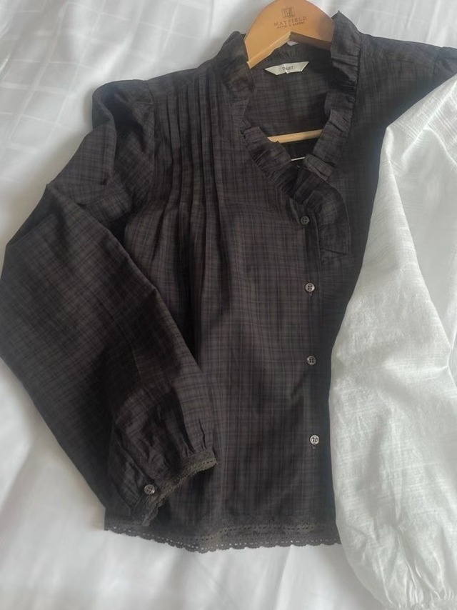 (予約) TOUST /  Roa pintuck blouse 2color