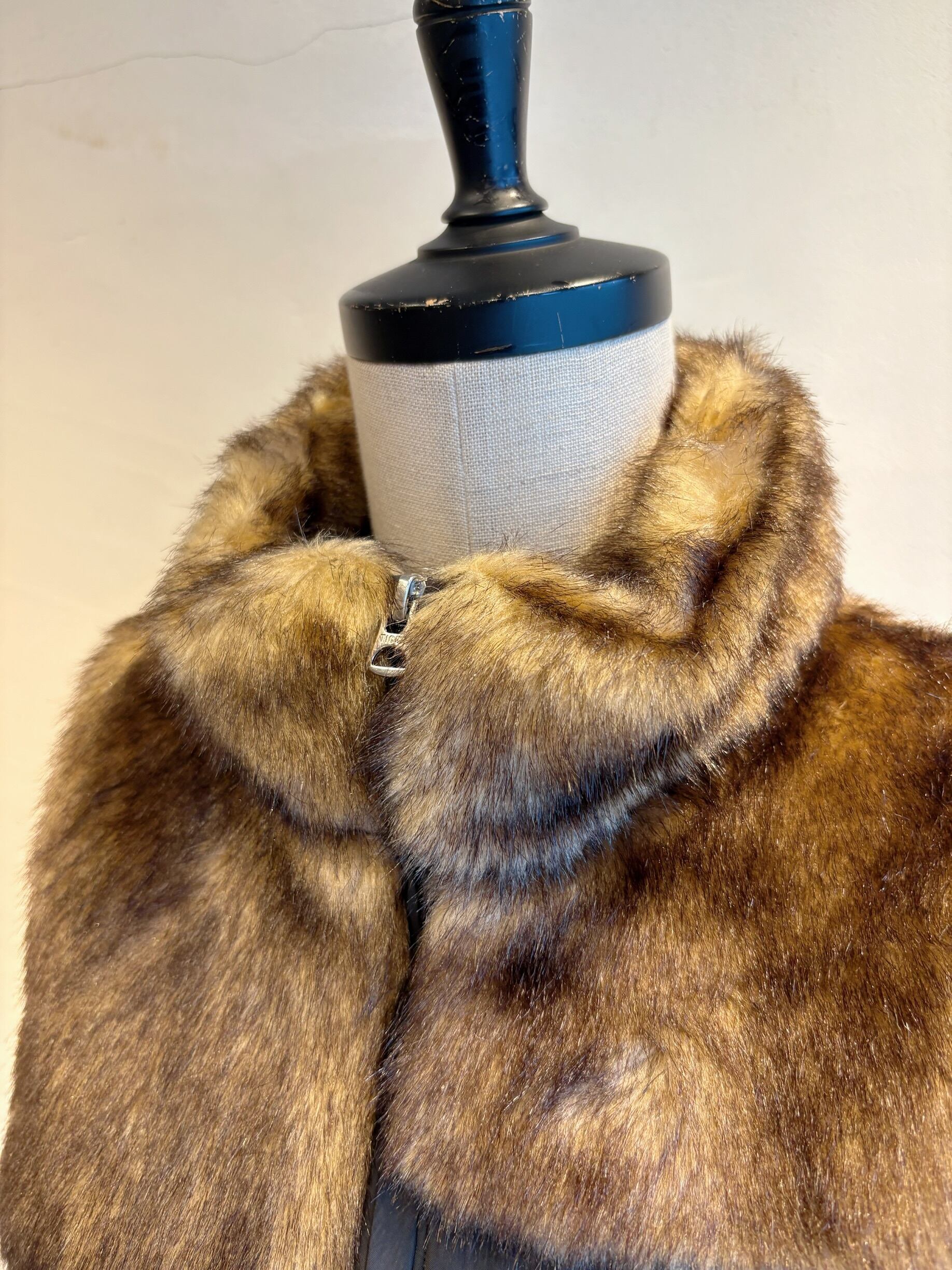 adagietto ミンク ファーベスト adagietto ブルーフォックスファー ダウンベスト（エクリュ